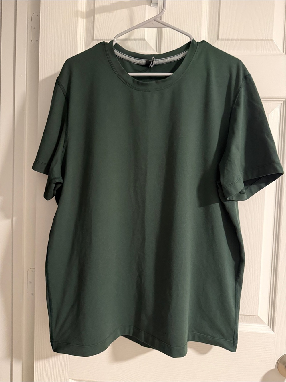 Lululemon Men's Classic Crew Neck T-Shirt - Dark Green